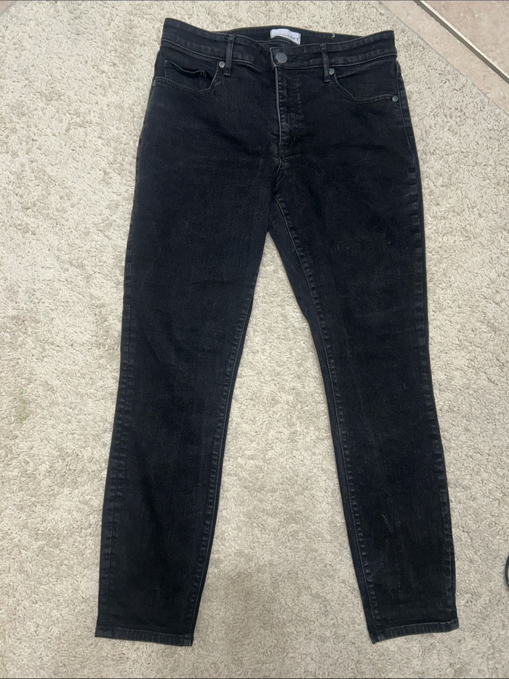 LOFT Women’s Skinny Jeans in Black